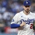 「ドジャー・スタジアムの観客からブーイングを受けている」ド軍382億円男に米ため息　貧打に拙守でロバーツ監督も厳しい顔　「野手としても打者としてもダメだ」