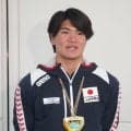 【競泳】個人メドレー２冠の松下知之が帰国「成長感じられた」ロス五輪会場は「ザ・アメリカ」