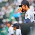 【甲子園】４強で敗退の横浜は聖地の土を持ち帰らず…用具撤収後ナインは涙ながらに退場