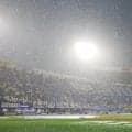 【DeNA】横浜スタジアムに雷鳴とどろく　降りしきる雨…試合開始が午後6時→6時半に変更