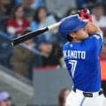 岡本和真、2試合ぶり32号　3者連続アーチに本拠地熱狂