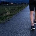 夜のウォーキングで自律神経は整う？「頑張って歩く」と逆効果になることも