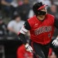 村上宗隆、菅野智之から34号　3試合ぶり豪快弾にシカゴ熱狂…PS進出決定翌日も“大暴れ”