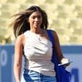 ドジャース名物リポーターが胸元あいた大胆ドレス姿の写真公開　パーティーに参加
