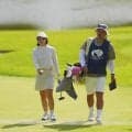 通算19勝の谷原秀人が女子ツアーでキャディデビュー 腰痛から復帰へ47歳の新鮮な日々
