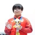 【ｅスポーツ】11歳栗原悠輝「２か３番目ぐらいにうれしい」会場に笑顔の輪　史上最年少メダル