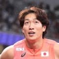 【陸上】１１０Ｍハードル、泉谷駿介にまさかのアクシデント　右足おさえて倒れ込み棄権、車いすで退場…アジア大会