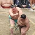 幕内・一山本　過去全敗だった伯乃富士を破り３勝目　同郷の後輩の引退に「矢後が目の前を走ってくれていたから今がある」
