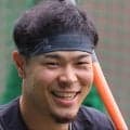 【阪神】TERU　おめでとう！　伝説の最強打者が後輩テルを祝福