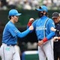日本ハム　新庄監督が清宮幸太郎をスルー？試合前セレモニーでナインが笑顔に　選手紹介で微動だにせず→おそるおそるタッチの清宮の肩をバシッ