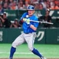 【DeNA】筒香嘉智が右腕に死球を受け、はねたボールがあごに直撃で流血も出場を継続