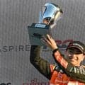 【スーパーフォーミュラ】岩佐歩が今季初勝利、セーフティーカー３度の波乱を制す／第10戦