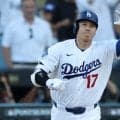 大谷翔平、真美子夫人に“応える”復活3ラン　夫人会ショット…後列左から2番目で笑顔