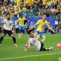 サッカー観戦で集めた紙幣はただの紙？電子決済の死角と危うさ【世界のサッカー観戦で消えゆく｢紙幣｣】(1)