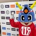 東京六大学　東京消防庁のキュータが始球式　球速１１９キロの剛速球に観客沸く　「（自己採点は）１１９点です」