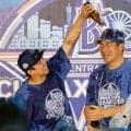 【DeNA】球団選手会長の東克樹が音頭「チーム一丸となって…」CS突破の祝勝会、ビールかけ