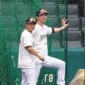 連覇の阪神に激震　藤本総合コーチが電撃退団　球団引き留めるも本人意思固く了承　３連覇狙い後任人事選定へ