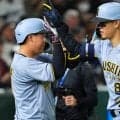 「めっちゃええ仲間やん」阪神同僚たちが“去り行く4番”に惜別投稿　MLB挑戦の佐藤輝明に送られた言葉に虎党も感嘆「行ってらっしゃいっていうのがいい」