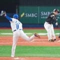 【ソフトバンク】近藤健介がヒヤリ…プレー続行も６回の第３打席で左足首付近を気にするしぐさ