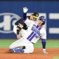 【DeNA】「６番右翼」井上朋也　脱力打法で難敵モイネロを攻略　古巣相手に２打席連続二塁打