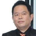 ここにもいた！ＶＩＶＡＮＴサプライズ出演で話題の人気お笑い芸人が韓国に！男子ゴルフ・桂川有人の優勝を祝福するギャラリーに紛れて祝福してるｗ