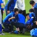直角に足首グニャリ「やばそう…」　緊急交代の神里に心配相次ぐ「無事でありますように…」