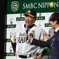 【ソフトバンク】小久保監督「どっちに転んでもおかしくない試合ばかり」お立ち台で喜び爆発