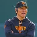 松井監督から“ポンポン”　苦しんだ巨人右腕の表情が一変…寄り添った言葉に微笑み