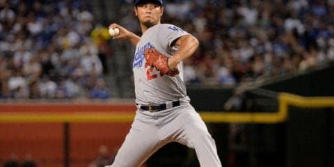 ダルビッシュ粘投で移籍後2戦連続2桁K、5回5安打2失点で8勝目の権利