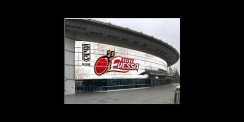 大阪エヴェッサの巨大ビジュアルを府民共済SUPERアリーナに設置