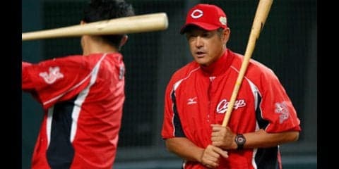 貧打を変えた石井琢朗コーチの教え。カープ打線は７割の失敗を生かす