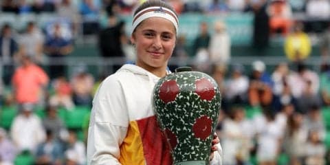 全仏女王オスタペンコが2時間15分の決勝を制し、WTAツアーのシングルスで初のタイトル獲得 [韓国オープン]