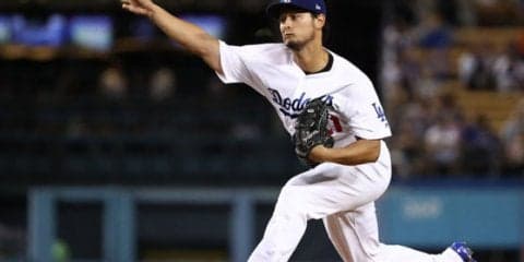 ダルビッシュ、7回1失点で10勝目権利　前田健太への継投で日本人投手リレー