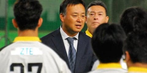 ホークス退団の藤井コーチが選手に挨拶「やっぱり寂しいね」