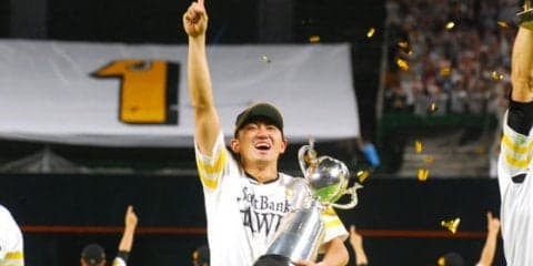 「一度そのバッティングは捨てなきゃと」鷹・内川が語った同点弾と古巣対決