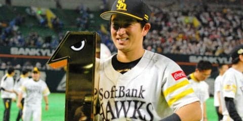 「ヒーローは僕じゃない」　サヨナラ打の鷹・川島、歓喜の瞬間に思ったこと
