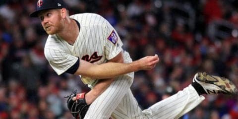 日本ハムが長身2メートル右腕獲得と米報道、2年約2.4億円で守護神期待