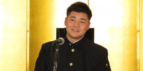 日ハムと仮契約の清宮、一問一答　中田の言葉に「まだ宝だとか、そんな…」