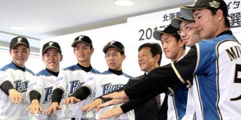 清宮の晴れ姿に栗山監督も惚れ惚れ「このユニホームを着るために生まれてきた」