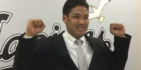 ロッテ井上は現状維持でサイン、“眠れる大砲”覚醒へ金森流「置きティー」