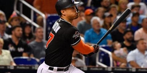 【MLB】ジャイアンツがスタントン獲得へ具体的提案、パニックら3選手候補と米報道