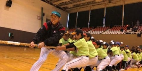 ロッテ平沢が震災復興支援事業で子供と汗 「元気をもらいました」