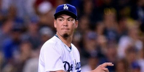 前田健太、則本昂大と東京タワー前で記念撮影「ただのカップル」