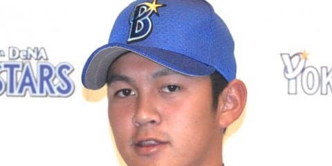 DeNA・山崎康晃、2回目の結婚式で余裕のモデル立ち