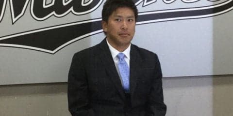 ロッテ角中、1000万円減で更改　単年契約を選択、来年FAに含み「考えたい」