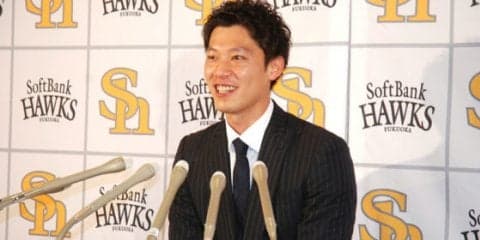 ホークス岩嵜も1億超え！　倍増超1.3億で更改、鷹の“億選手”は今季超16人に