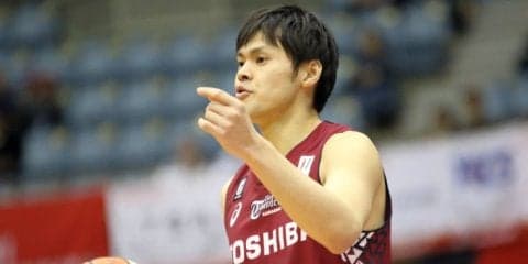 あこがれの先輩との対戦でエナジー全開の藤井祐眞、タフな守備と要所で得点連発