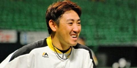 ホークス内川、来年から「内野手」登録に　今季までは「外野手」
