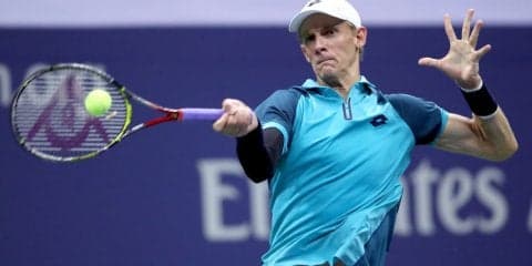 アンダーソンがカレーニョ ブスタを「ムバダラ・ワールド・テニス・チャンピオンシップ」の初戦で寄り切り