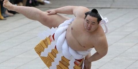 「相撲は最後」元大関・琴光喜との熱戦を制した朝青龍、今度こそ悔いなく土俵を降りる